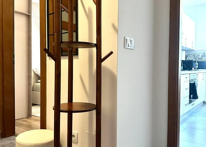 Nyska - Self Check-in 20h - Parking Breslau